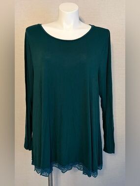 Women's Size 14/16 Long Sleeve Lane Bryant Scoop Neck Top